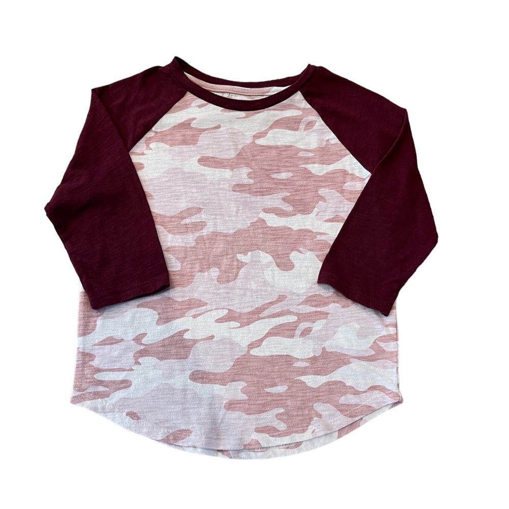 Old Navy Raglan Tee Maroon Camouflage - Size M (8)